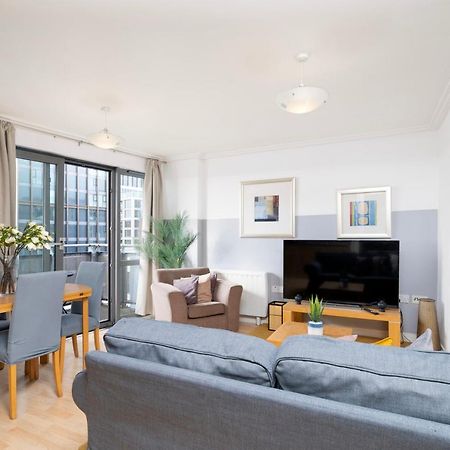Апартаменты Cosy Flat Right Opp Tube Station Лондон Экстерьер фото