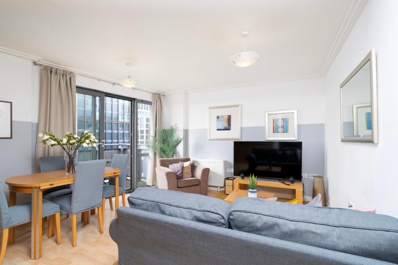 Апартаменты Cosy Flat Right Opp Tube Station Лондон Экстерьер фото